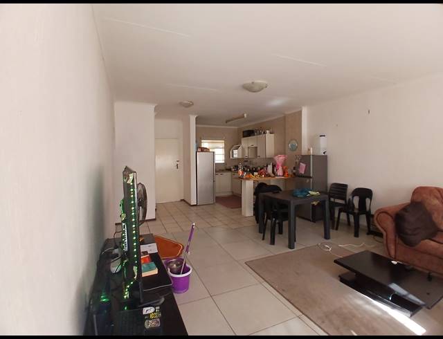 2 BEDROOM APARTMENT FOR SALE IN DENLEE